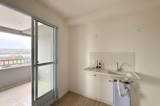 Cozinha de apartamento à venda com 1 quarto, 31m² em Vila Plana, São Paulo