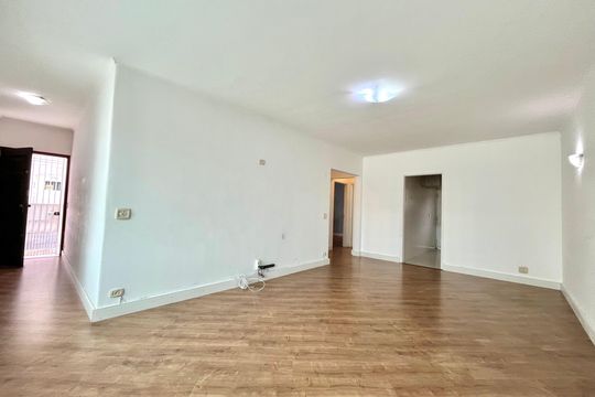 Sala de casa à venda com 3 quartos, 120m² em Americanópolis, São Paulo