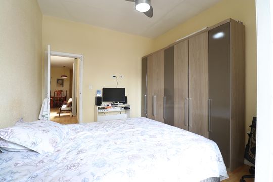 Quarto 1 de apartamento para alugar com 2 quartos, 110m² em Bom Retiro, São Paulo