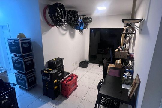 Sala de apartamento à venda com 2 quartos, 60m² em Vargem Grande, Rio de Janeiro