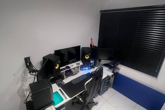 Quarto de apartamento à venda com 2 quartos, 60m² em Vargem Grande, Rio de Janeiro