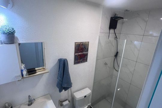 Banheiro de apartamento à venda com 2 quartos, 60m² em Vargem Grande, Rio de Janeiro