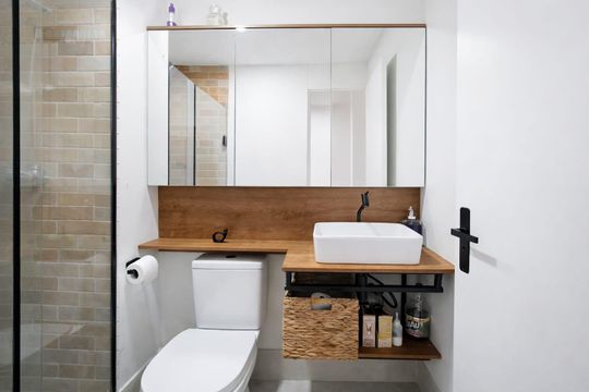 Banheiro de apartamento à venda com 2 quartos, 44m² em Vila Yolanda, Osasco