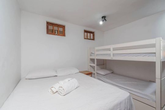 Quarto de casa à venda com 4 quartos, 210m² em Vila Jaguara, São Paulo
