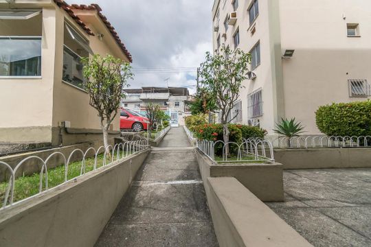 Área comum de acesso de apartamento à venda com 2 quartos, 55m² em Irajá, Rio de Janeiro