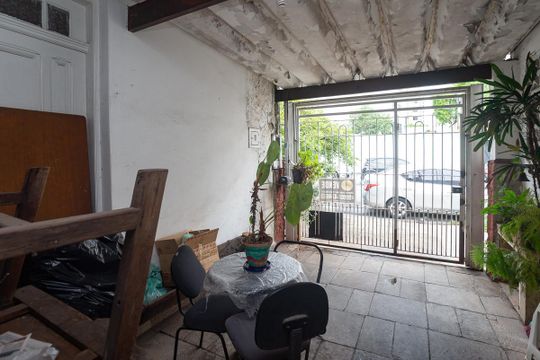 Garagem de casa à venda com 3 quartos, 120m² em Água Branca, São Paulo