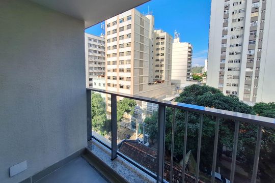Varanda  de kitnet/studio à venda com 1 quarto, 32m² em Ingá, Niterói