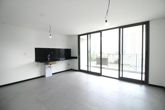Sala/Quarto/Cozinha de kitnet/studio para alugar com 1 quarto, 42m² em Jardim Analia Franco, São Paulo