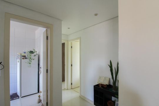 Corredor de apartamento à venda com 2 quartos, 60m² em Castelo, Belo Horizonte