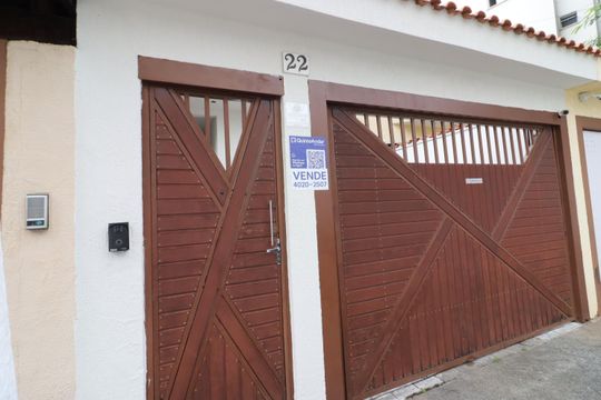Fachada de casa à venda com 4 quartos, 219m² em Vila Campesina, Osasco