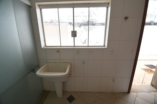 Área de Serviço de casa de condomínio à venda com 4 quartos, 431m² em Bairro das Palmeiras, Campinas