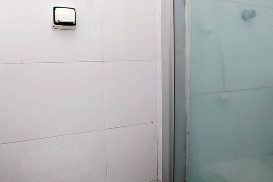 Banheiro Quarto Suíte de apartamento à venda com 1 quarto, 72m² em Centro Histórico, Porto Alegre