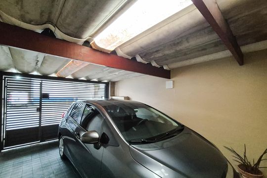 Garagem de casa à venda com 2 quartos, 120m² em Vila Euclides, São Bernardo do Campo
