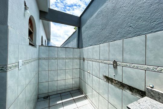 Apartamento à venda com 3 quartos, 202m² em Heliópolis, Belo Horizonte
