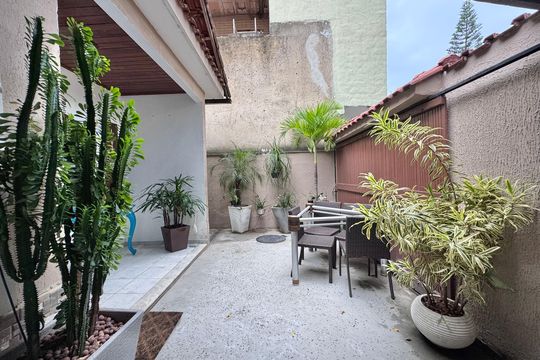 Área externa de casa de condomínio à venda com 2 quartos, 92m² em Vargem Pequena, Rio de Janeiro