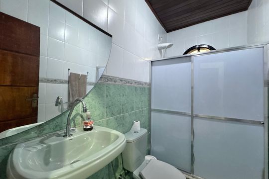 Banheiro Social de casa de condomínio à venda com 2 quartos, 92m² em Vargem Pequena, Rio de Janeiro