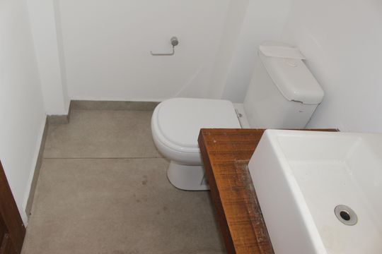 Banheiro Social de kitnet/studio à venda com 1 quarto, 70m² em Santa Cecilia, São Paulo