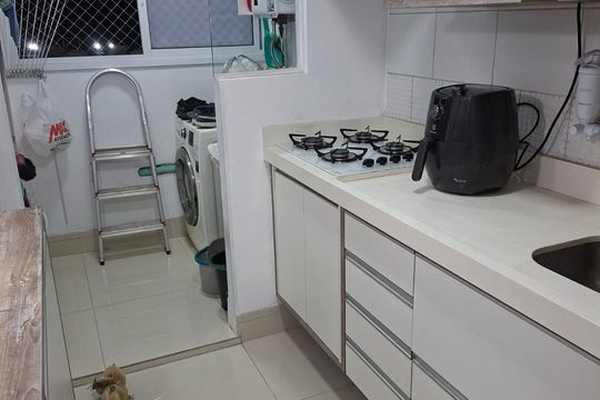 Cozinha de apartamento à venda com 2 quartos, 56m² em Vila Augusta, Guarulhos