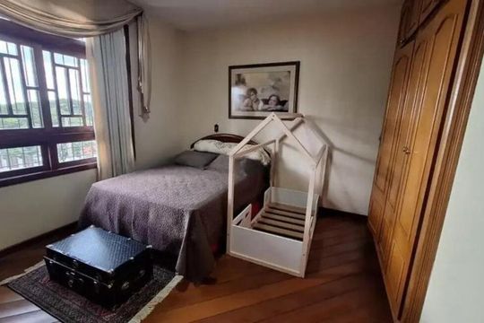 Casa para alugar com 5 quartos, 515m² em Belvedere, Belo Horizonte