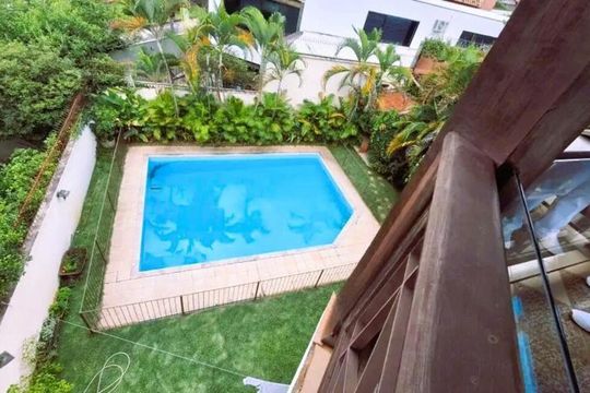 Casa para alugar com 5 quartos, 515m² em Belvedere, Belo Horizonte