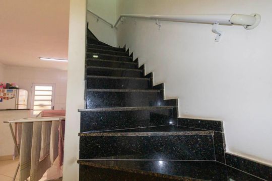 Escada de casa de condomínio à venda com 2 quartos, 68m² em Jardim Penha, São Paulo