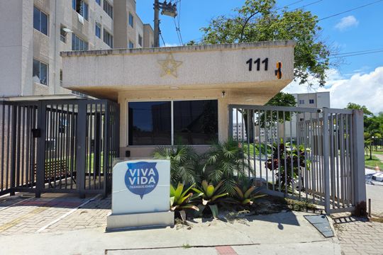 Fachada de apartamento para alugar com 2 quartos, 60m² em Santa Cruz, Rio de Janeiro