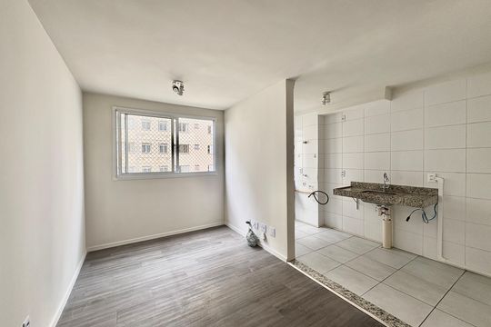 Sala de apartamento para alugar com 2 quartos, 43m² em Jardim Iris, São Paulo