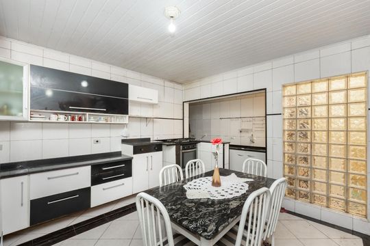 Cozinha  de casa para alugar com 3 quartos, 301m² em Vila Fanton, São Paulo
