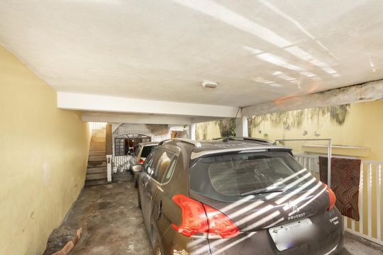 Área Externa  de casa para alugar com 3 quartos, 301m² em Vila Fanton, São Paulo