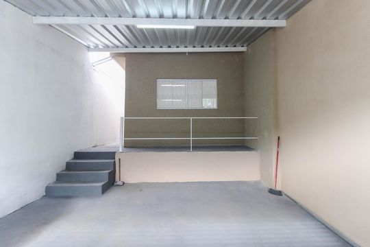 Garagem de casa para alugar com 2 quartos, 125m² em Cidade Nova São Miguel, São Paulo