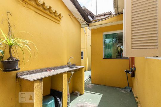 Área externa de casa à venda com 2 quartos, 250m² em Vila Santa Teresa, São Paulo
