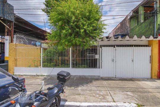 Fachada de casa à venda com 2 quartos, 250m² em Vila Santa Teresa, São Paulo