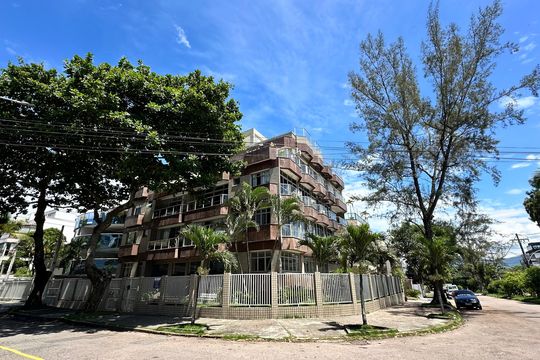 Fachada de apartamento para alugar com 3 quartos, 300m² em Recreio dos Bandeirantes, Rio de Janeiro