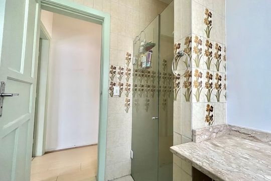 Banheiro de casa à venda com 2 quartos, 98m² em Planalto Paulista, São Paulo