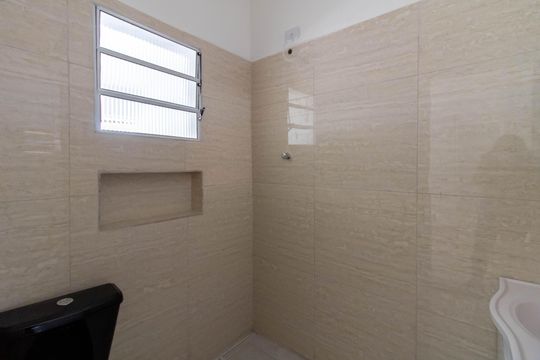Banheiro de apartamento para alugar com 1 quarto, 46m² em Cabuçu, Guarulhos
