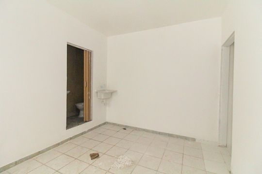 Cozinha e Área de Serviço de casa para alugar com 1 quarto, 19m² em Vila Carmosina, São Paulo