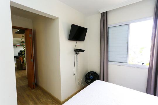 suíte de apartamento à venda com 2 quartos, 60m² em Jardim Caner, Taboão da Serra