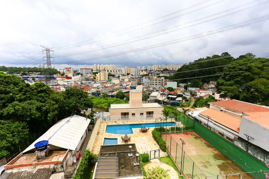 quarto 1 vista de apartamento à venda com 2 quartos, 60m² em Jardim Caner, Taboão da Serra