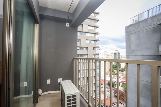 Varanda de kitnet/studio para alugar com 1 quarto, 23m² em Cerqueira César, São Paulo