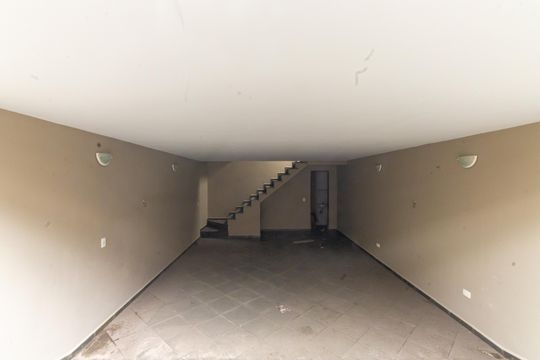 Garagem de casa para alugar com 4 quartos, 270m² em Vila Esperança, São Paulo