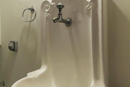 Lavabo de casa para alugar com 4 quartos, 270m² em Vila Esperança, São Paulo