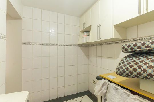 Cozinha  de casa para alugar com 4 quartos, 270m² em Vila Esperança, São Paulo
