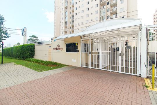 Fachada de apartamento à venda com 2 quartos, 52m² em Vila Santana, São Paulo