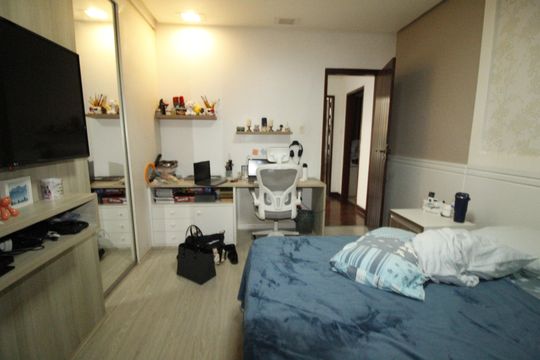 Quarto 2 - Suíte de casa para alugar com 5 quartos, 449m² em Pituba, Salvador