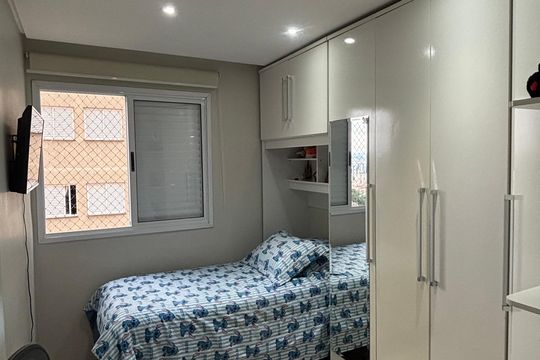 Quarto 2 de apartamento para alugar com 2 quartos, 52m² em Vila Assunção, Santo André