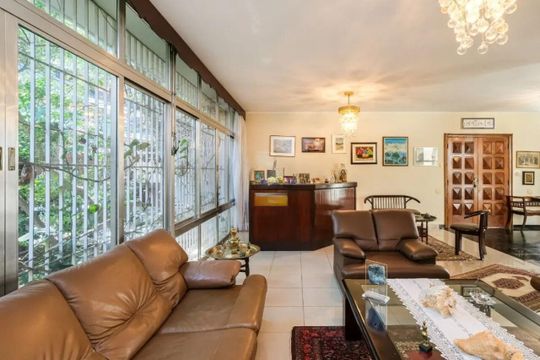 Casa para alugar com 4 quartos, 269m² em Sumaré, São Paulo