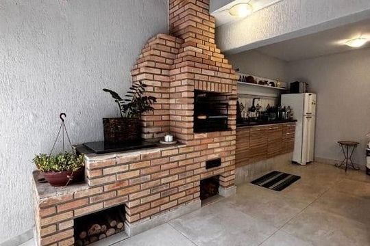 Casa à venda com 3 quartos, 182m² em Vila Deodoro, São Paulo