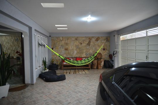 Garagem de casa para alugar com 3 quartos, 195m² em Parque Erasmo Assunção, Santo André