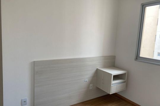 Quarto de apartamento à venda com 2 quartos, 43m² em Canhema, Diadema