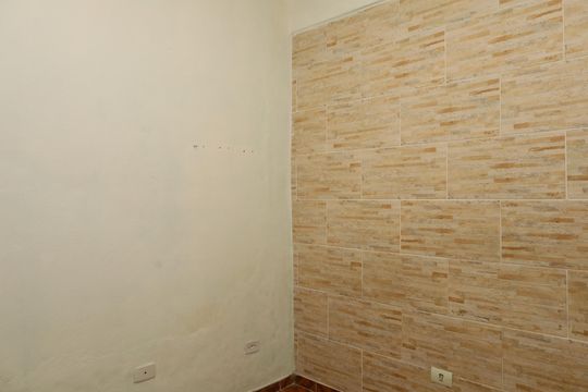 Quarto de casa para alugar com 1 quarto, 30m² em Parque Savoy City, São Paulo